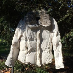 White jacket with fur (real)
